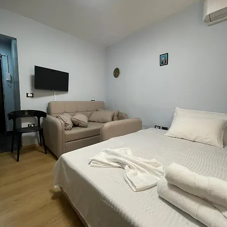 Piazza Apartment Tirana